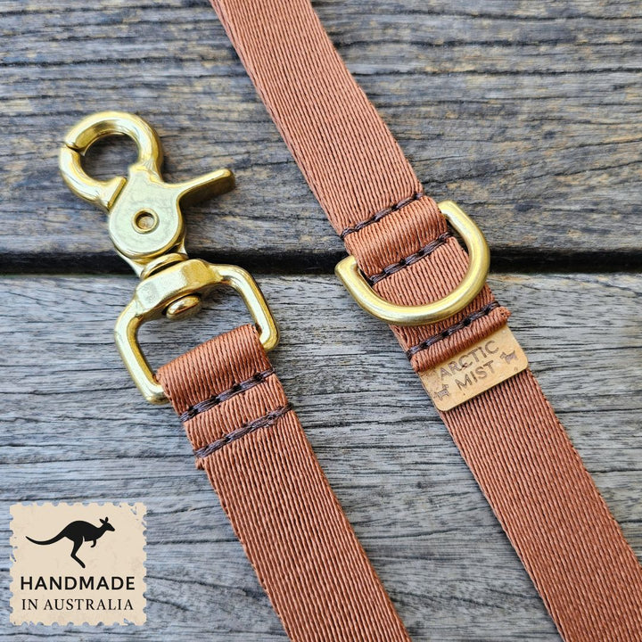 Mocha Mousse Adventure Lead