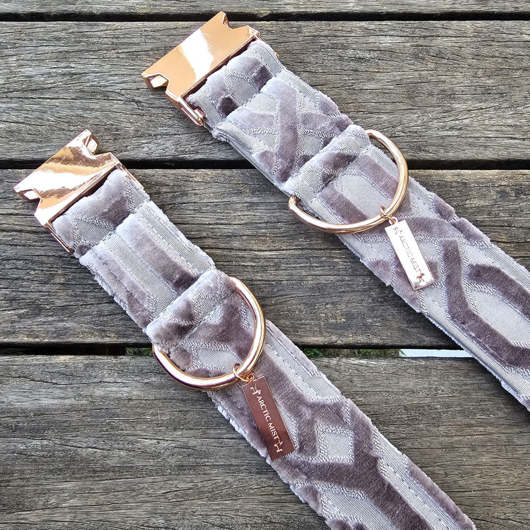 Pale Lavender Luxury Embossed Velvet Buckle Collar